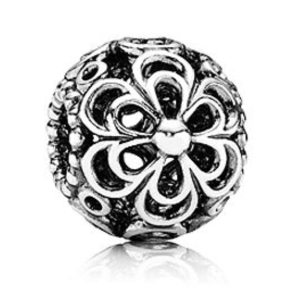 Retired Pandora Sterling Silver Picking Daisies Flower Charm
